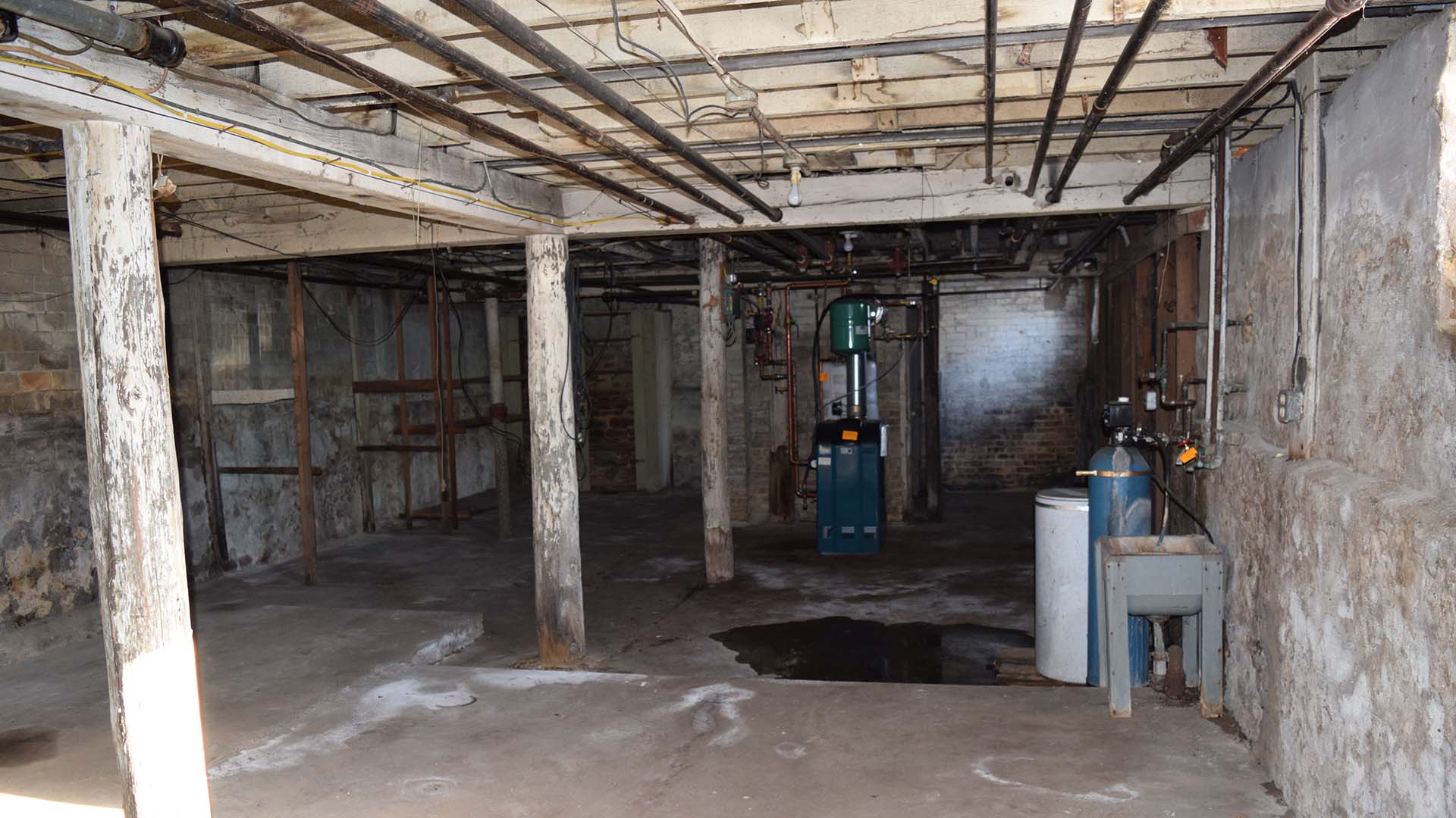 Let's see if that worked. And we have drainage once again, that situation is under control now.