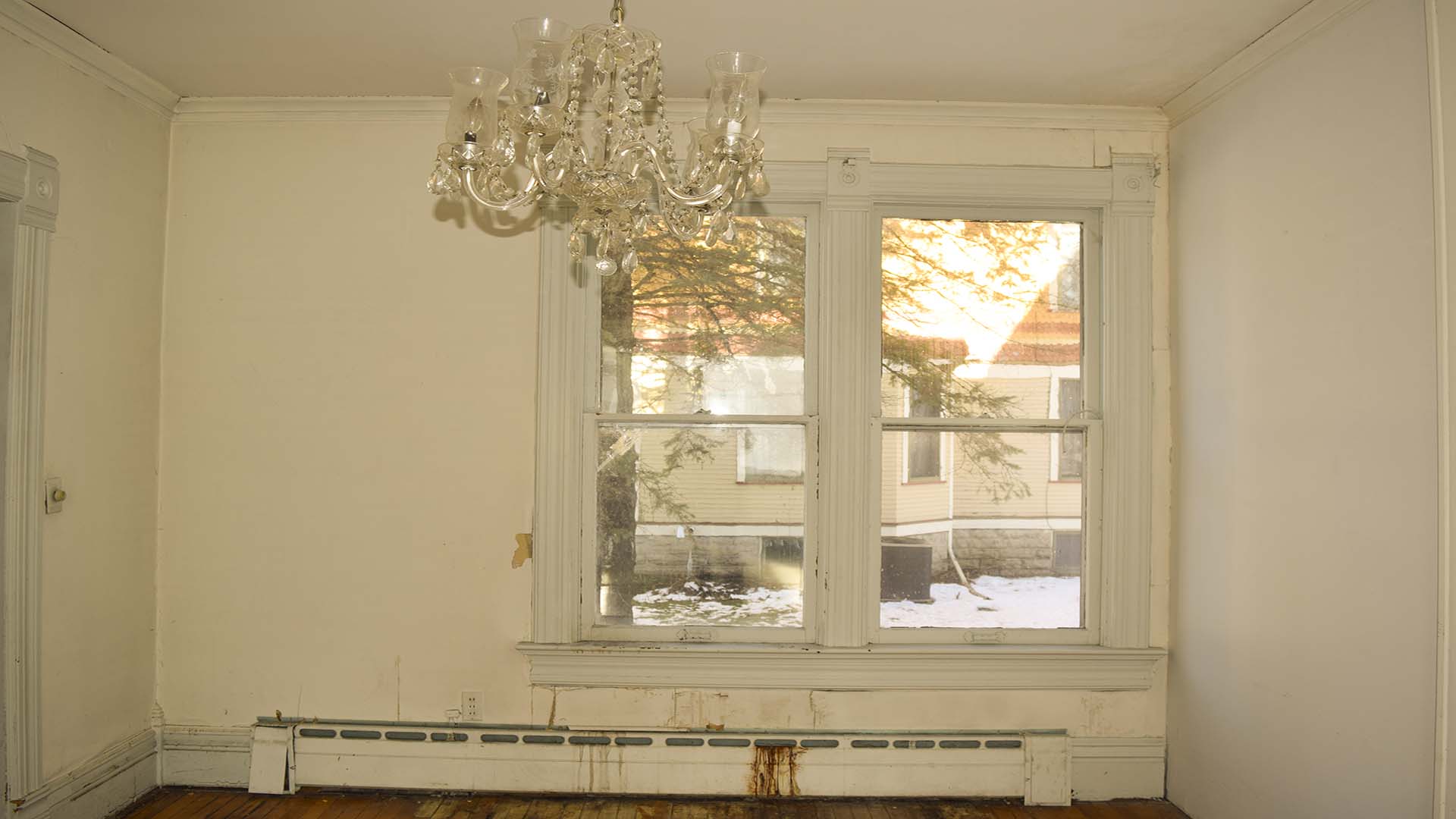 Here is the current situation, this will become part of the kitchen.