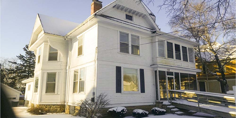 Nice and sunny, with the big windows to brighten up your day.